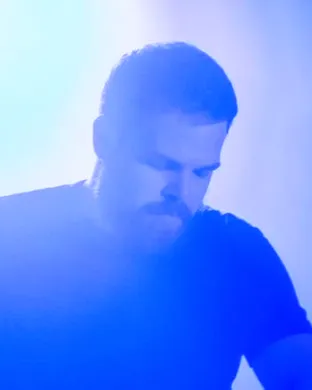 Com Truise
