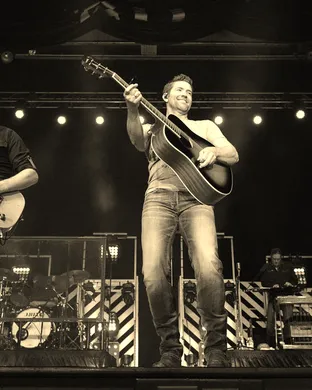 Josh Turner Chandler