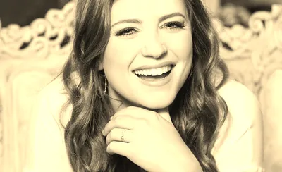 Leanna Crawford
