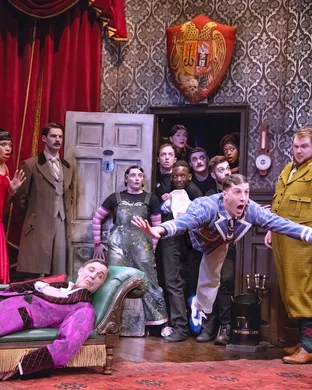 The Play That Goes Wrong 